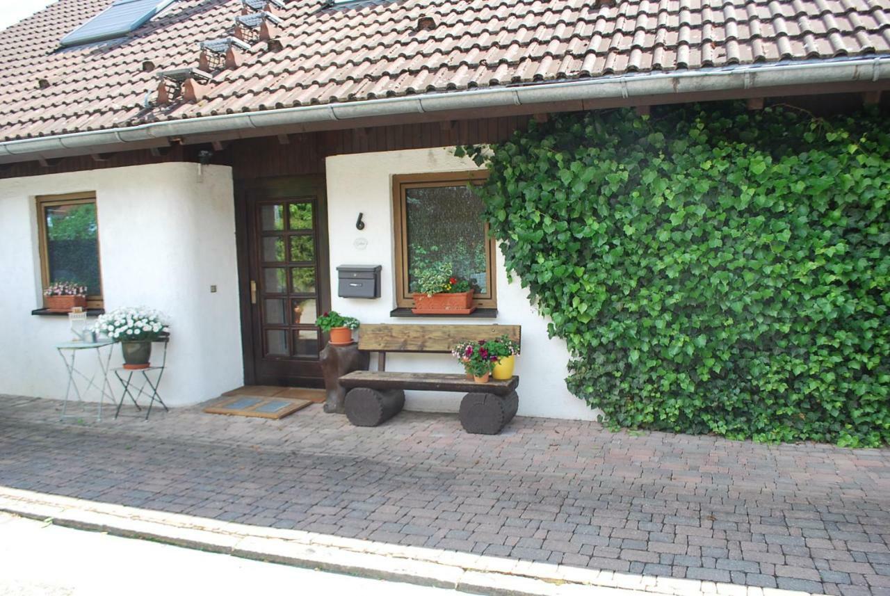 Homestay Cozy Room Markdorf Esterno foto