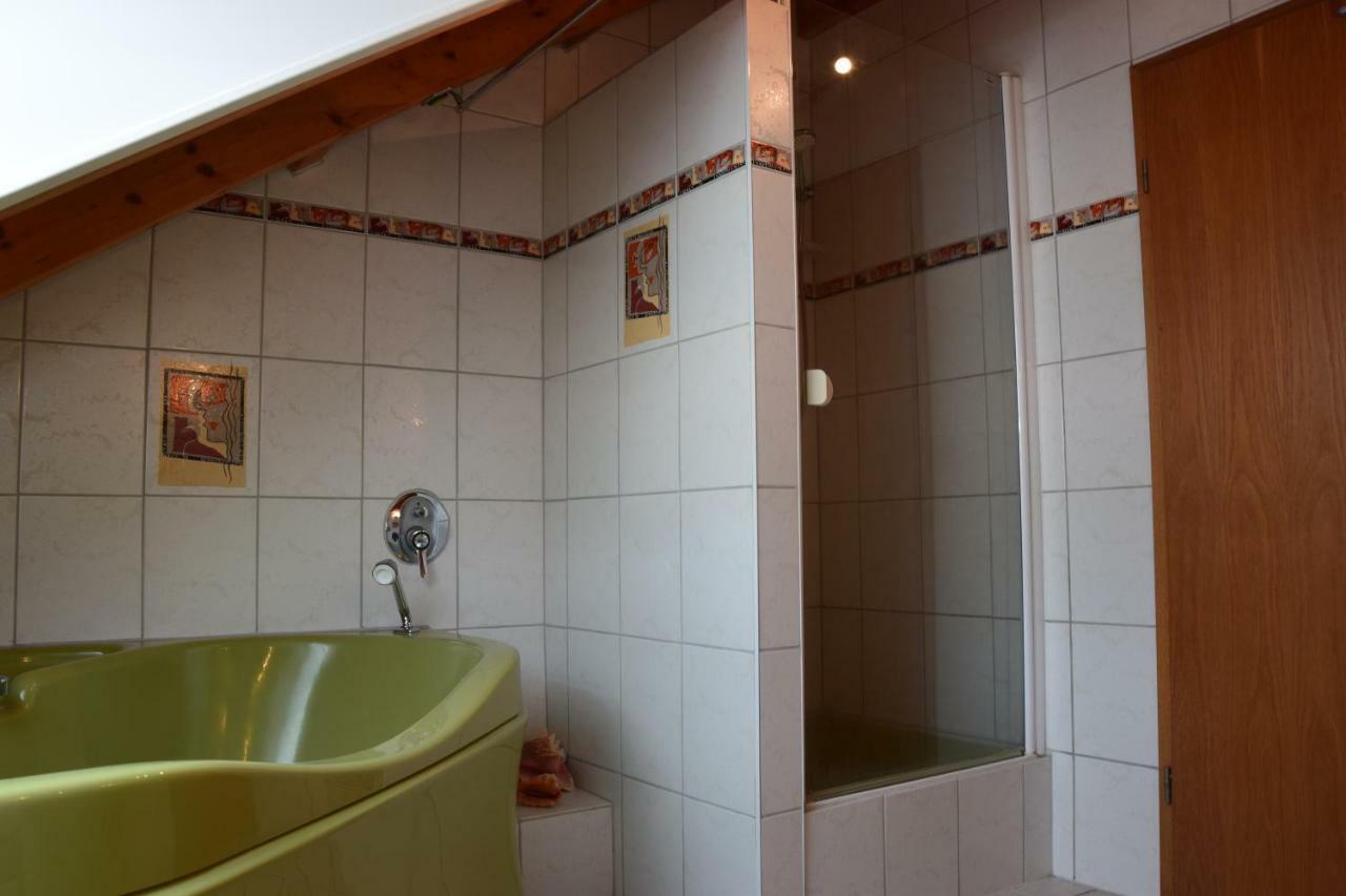 Homestay Cozy Room Markdorf Esterno foto